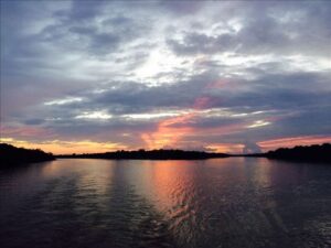 Sonnenuntergang_im_Amazonas
